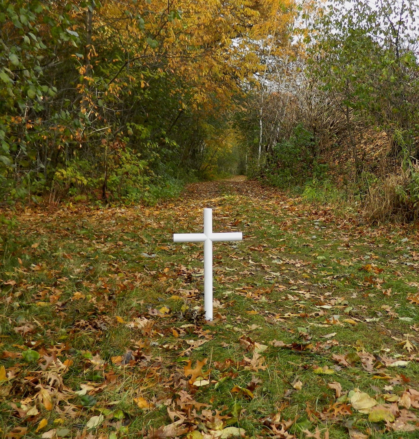 Everlasting Cross Memorial Is An Outdoor Memorial and Can Be Placed In A Garden, Land, Graves, Roadside, Favorite Place in The Yard.  This Memorial Is For A Loved One Loss, A Pet Loss, Memorial Mother, Father, Friend.  Custom Engraving