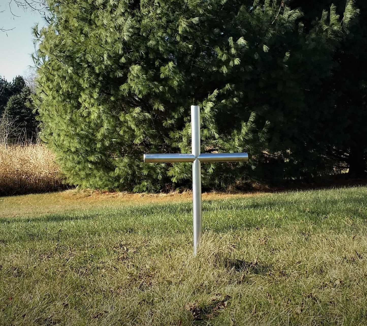 Everlasting Cross Memorial Has Help The Healing From The Loss Of My German Shepherd. I Remember Times Shared, Kindness and Love, My Memorial Can Bring A Tear and Laughter All By Our Memories. The Loss Of A Loved One Hurts, But We Are Blessed To Have Had Them In Our Lives. Uniquely Engraved, Cremation Urn Is Forever Symbolism of Him