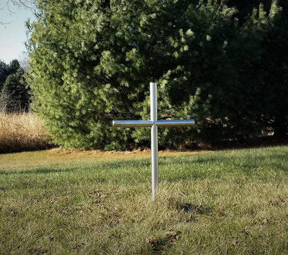 Everlasting Cross Memorial Has Help The Healing From The Loss Of My German Shepherd. I Remember Times Shared, Kindness and Love, My Memorial Can Bring A Tear and Laughter All By Our Memories. The Loss Of A Loved One Hurts, But We Are Blessed To Have Had Them In Our Lives. Uniquely Engraved, Cremation Urn Is Forever Symbolism of Him