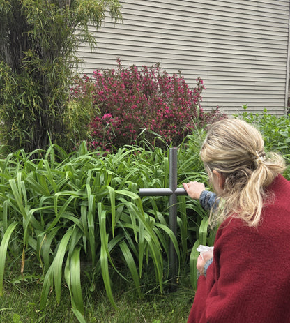 Memorial outdoor, #Urn, Everlasting Cross Small, #Sister, #Daughter, #Grandaughter, Black Silver Vein finish