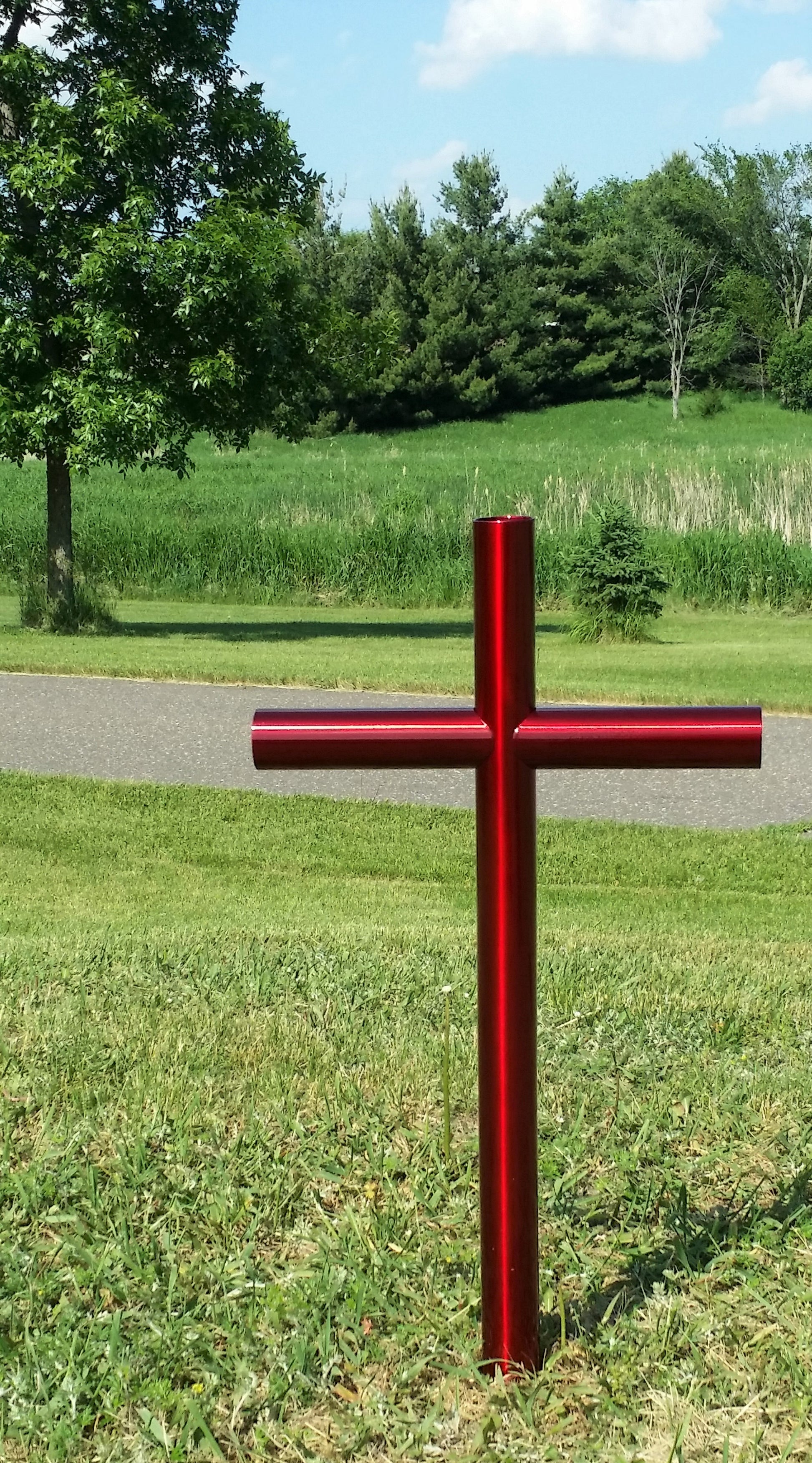 Roadside Memorial In Red Can Be For Loved One Fallen, Fighter Of Multiple Myeloma, Head Or Neck Cancer, Kidney Cancer. Their Memory Can Be A Keepsake, Memorial Jewelry, Custom Gift Or Gravestone, Memorial Vase